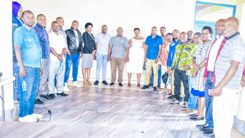 Suivi et coordination des interventions d’amélioration de la qualité de l’offre des soins maternels et néonatals dans les Districts Sanitaires de Mukenke et de Kayanza