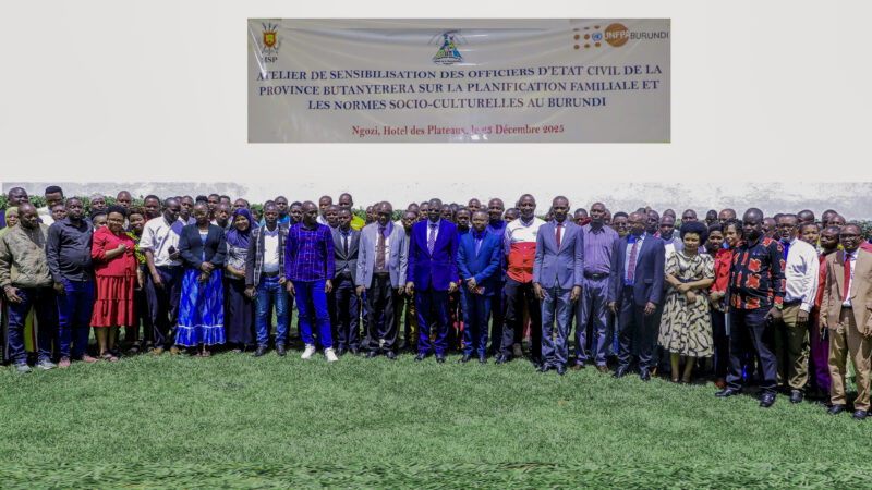 Sensibilisation des officiers d’état civil de la province Butanyerera sur la planification familiale et les normes socio-culturelles.